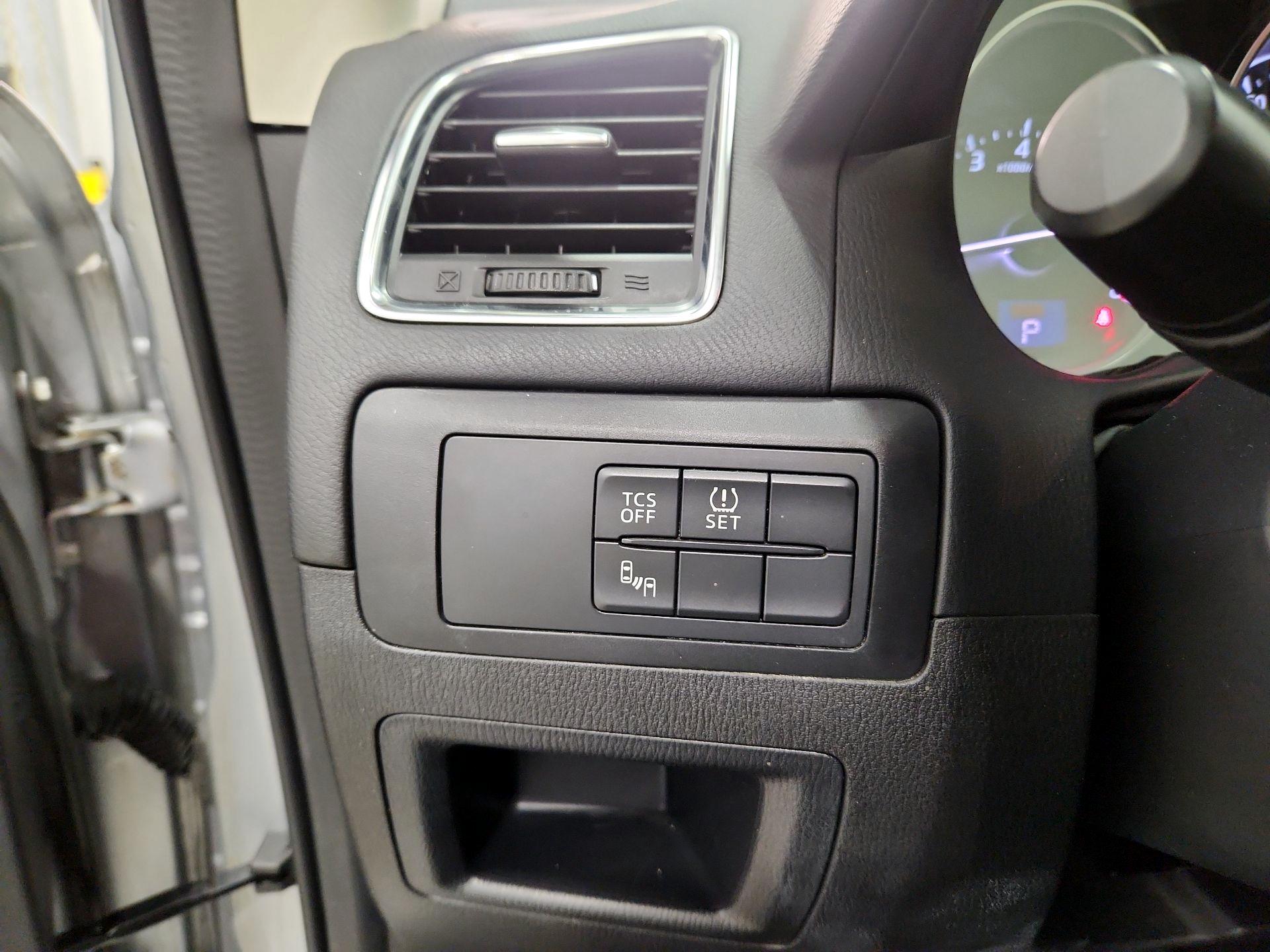 Thumbnail: 2016 Mazda CX-5 - 13