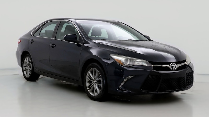 2017 Toyota Camry SE Hero Image