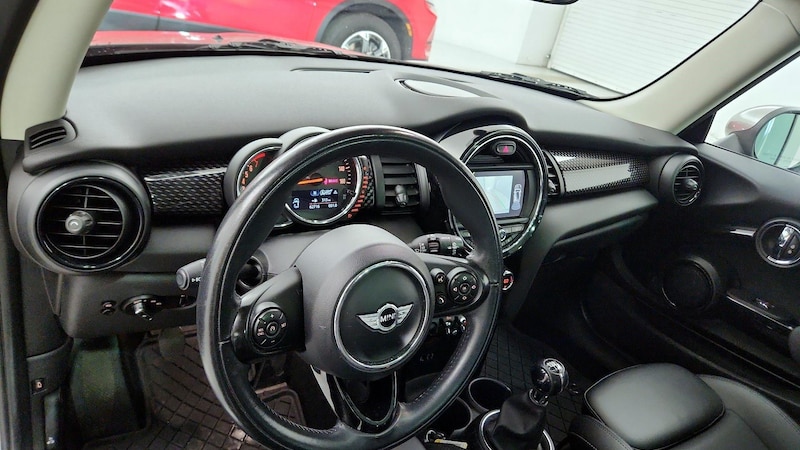 2017 MINI Cooper Hardtop S 9