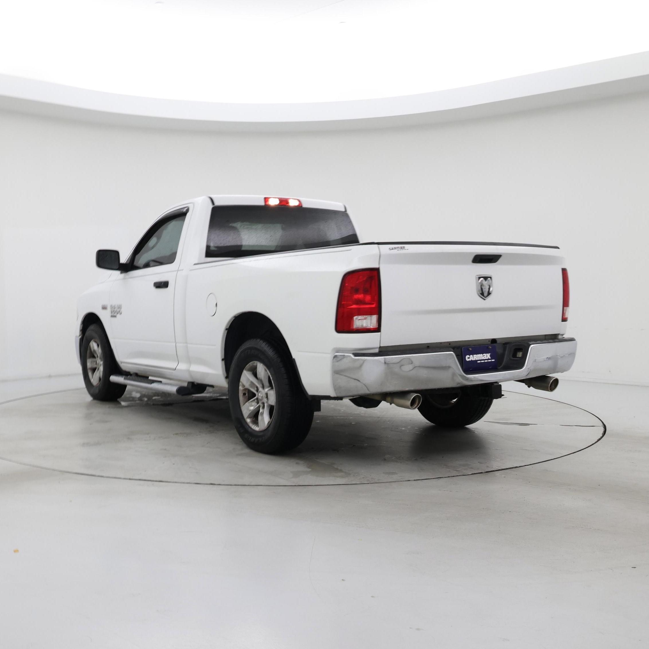 Thumbnail: 2019 RAM 1500 Classic - 2