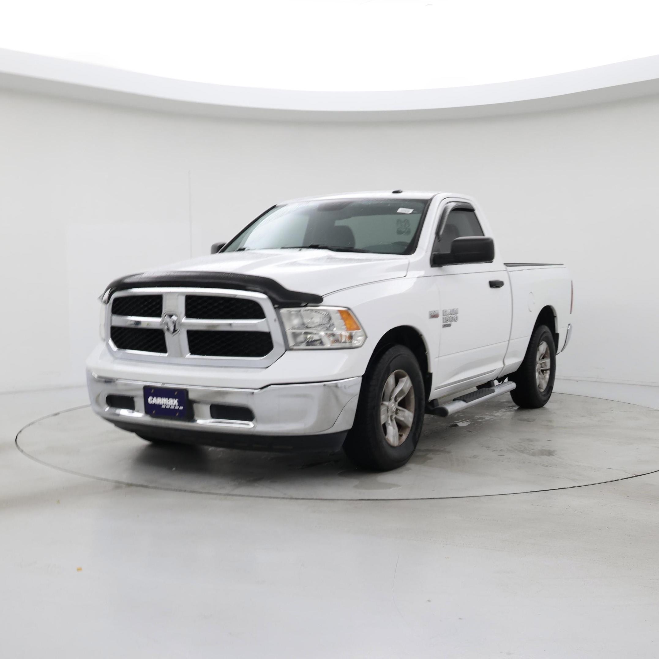 Thumbnail: 2019 RAM 1500 Classic - 4