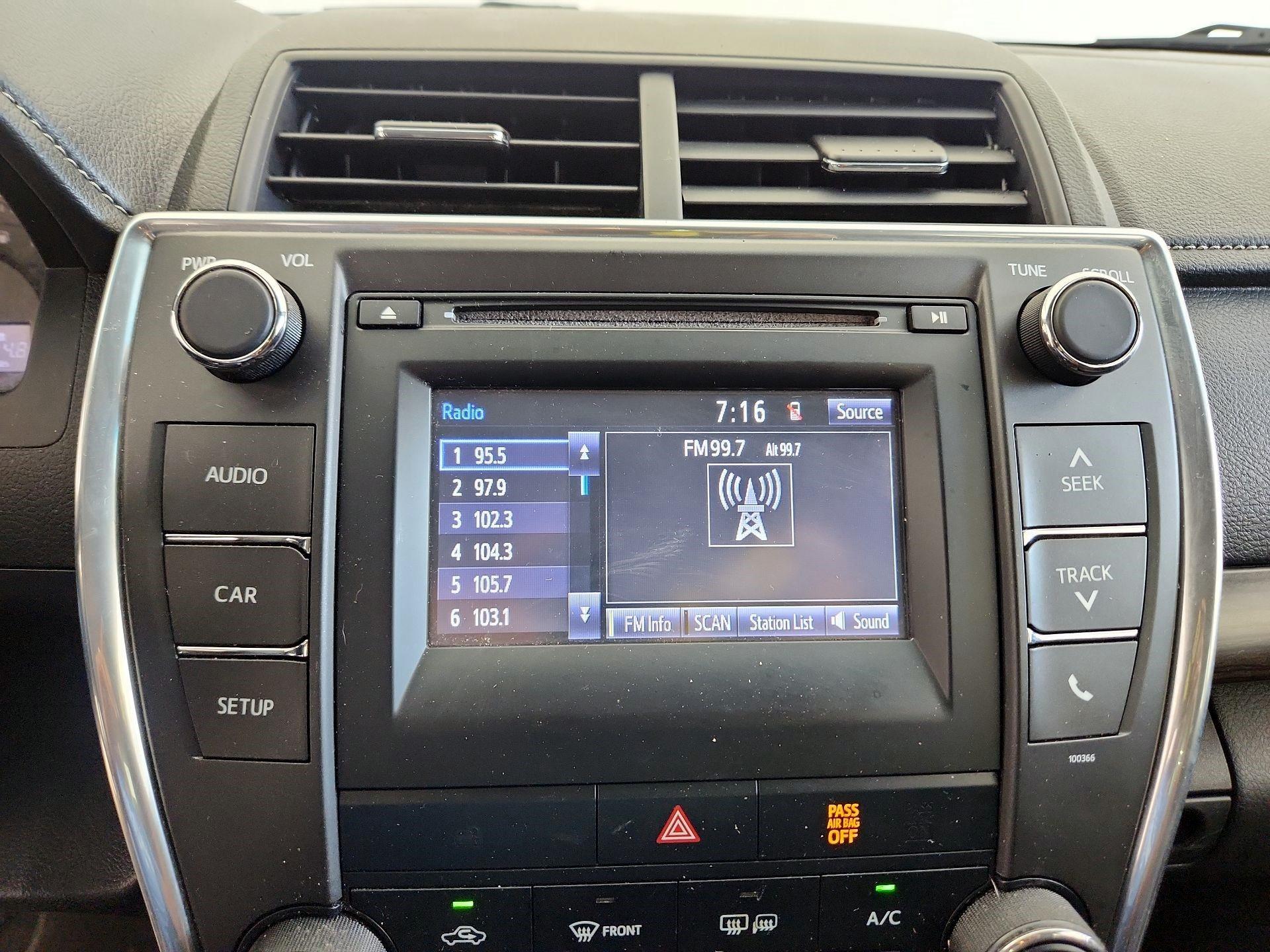 Thumbnail: 2015 Toyota Camry - 15