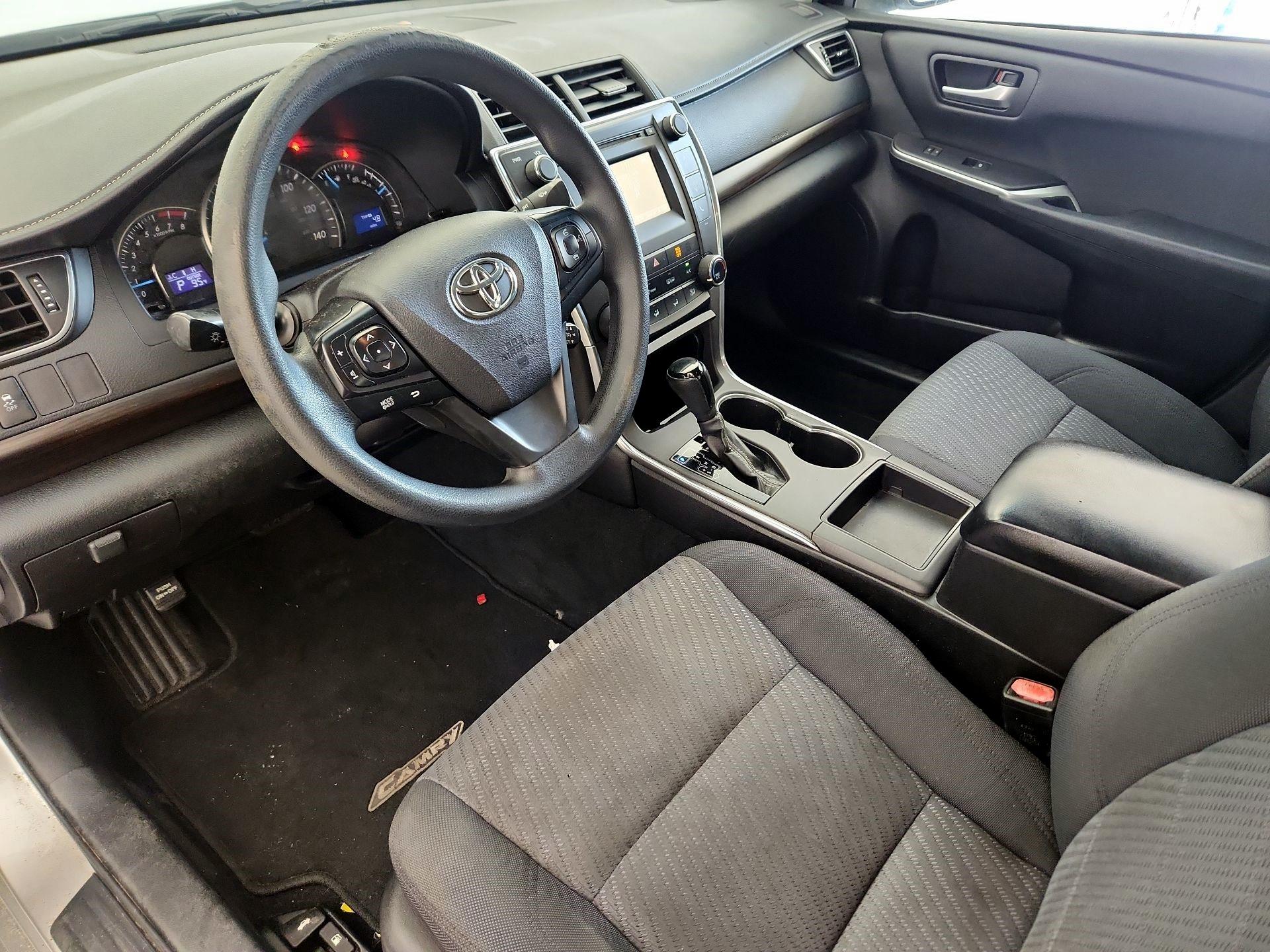 Thumbnail: 2015 Toyota Camry - 19