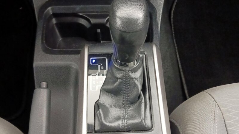 2019 Toyota Tacoma SR5 18