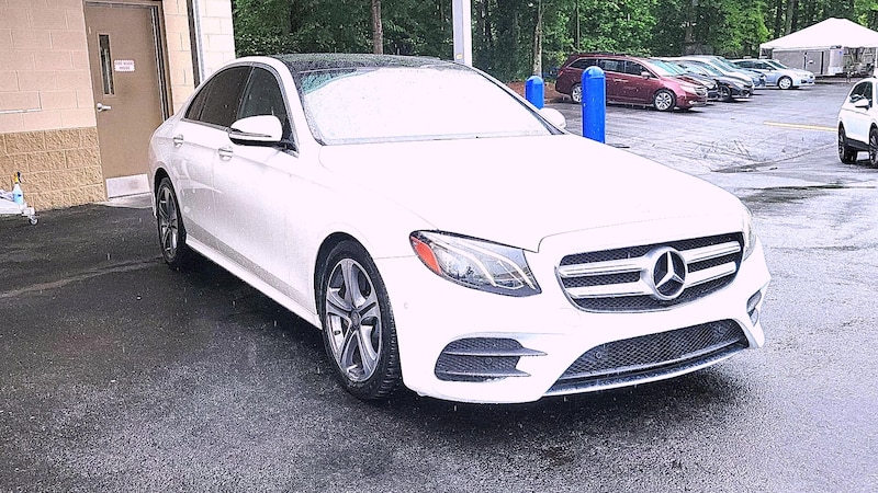 2017 Mercedes-Benz E-Class E 300 Hero Image
