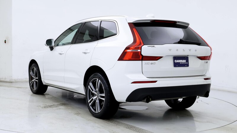 2021 Volvo XC60 T5 Momentum 2