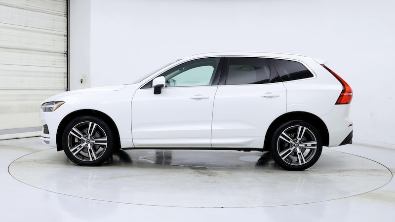 2021 Volvo XC60 T5 Momentum 3