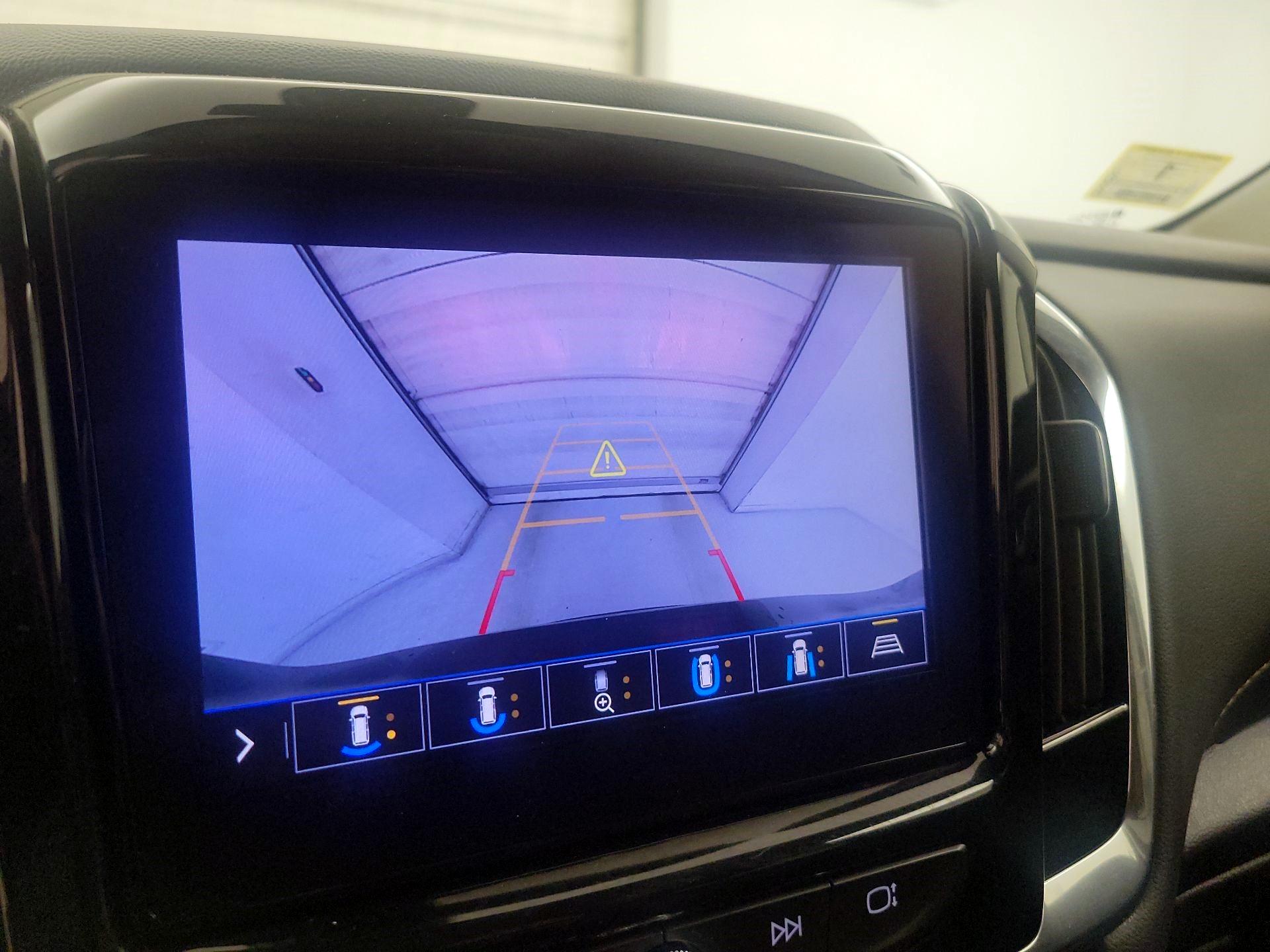 Thumbnail: 2021 Chevrolet Traverse - 15