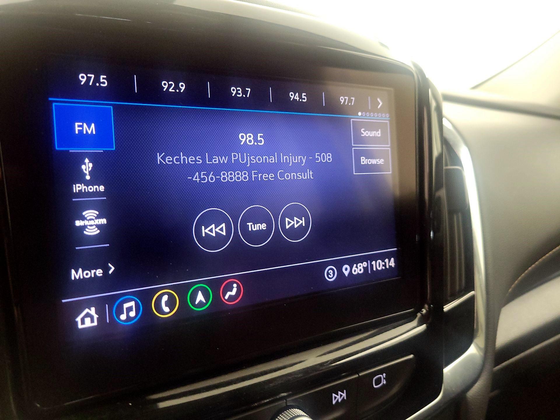 Thumbnail: 2021 Chevrolet Traverse - 16