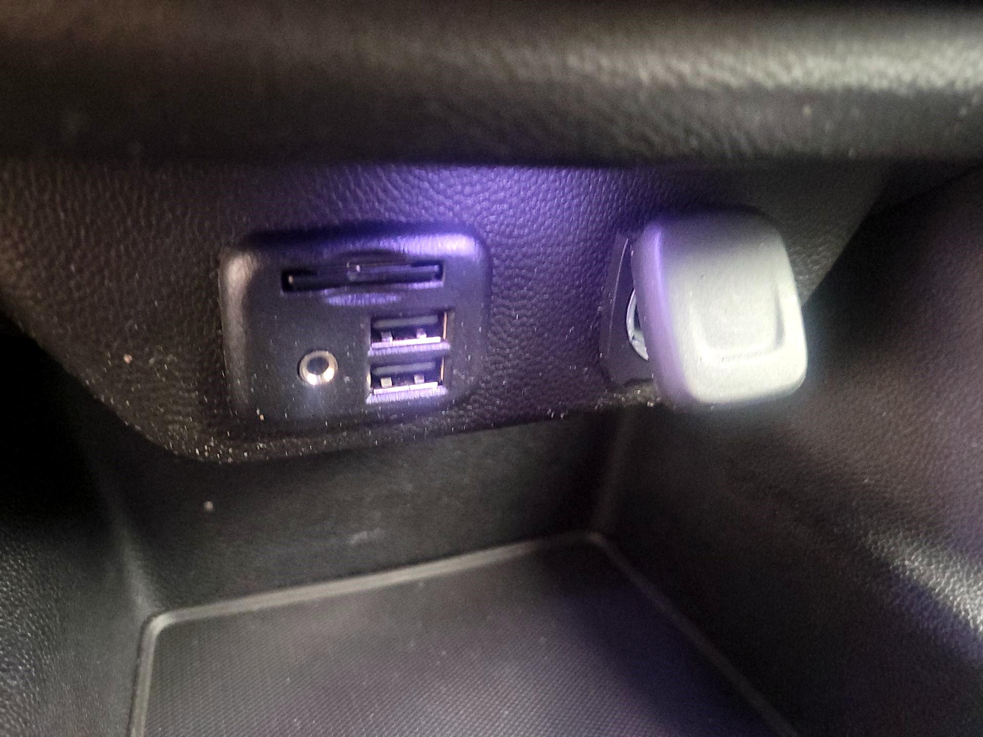 Thumbnail: 2021 Chevrolet Traverse - 19