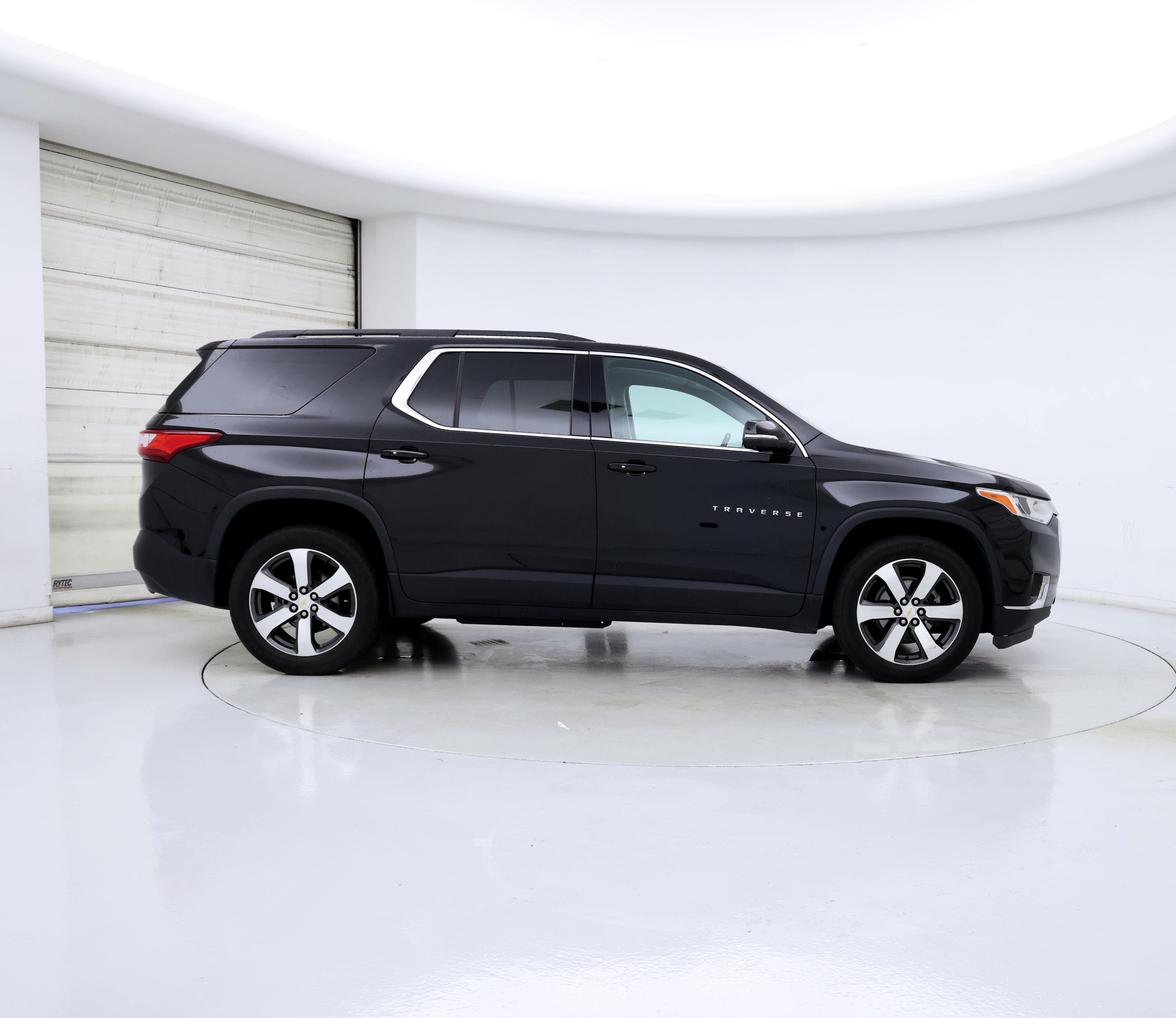 Thumbnail: 2021 Chevrolet Traverse - 7