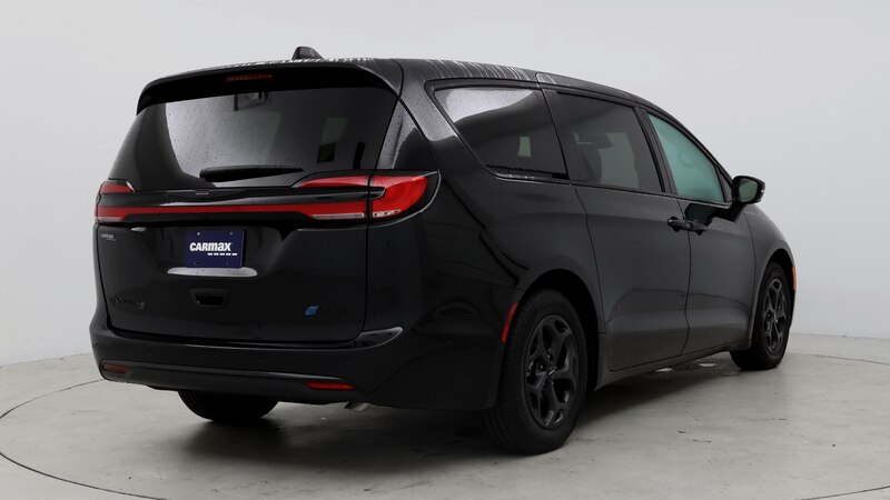 2023 Chrysler Pacifica Hybrid Limited 8