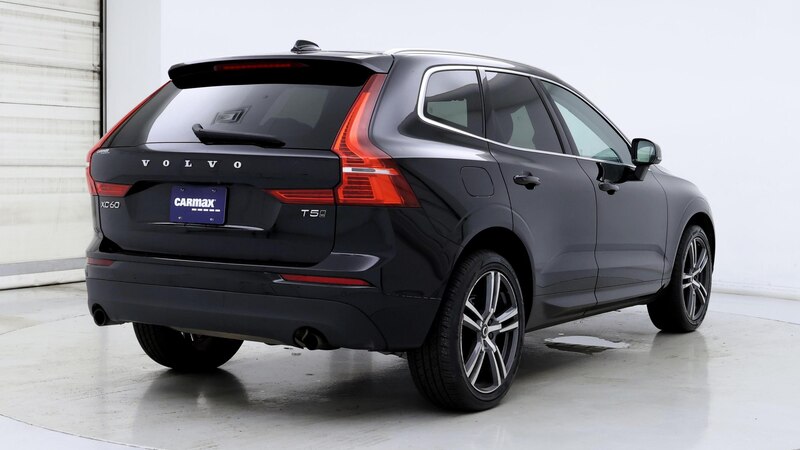 2021 Volvo XC60 T5 Momentum 8