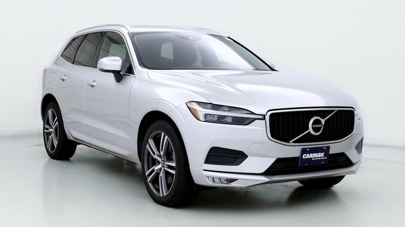 2021 Volvo XC60 T6 Momentum Hero Image