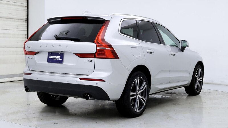 2021 Volvo XC60 T6 Momentum 8