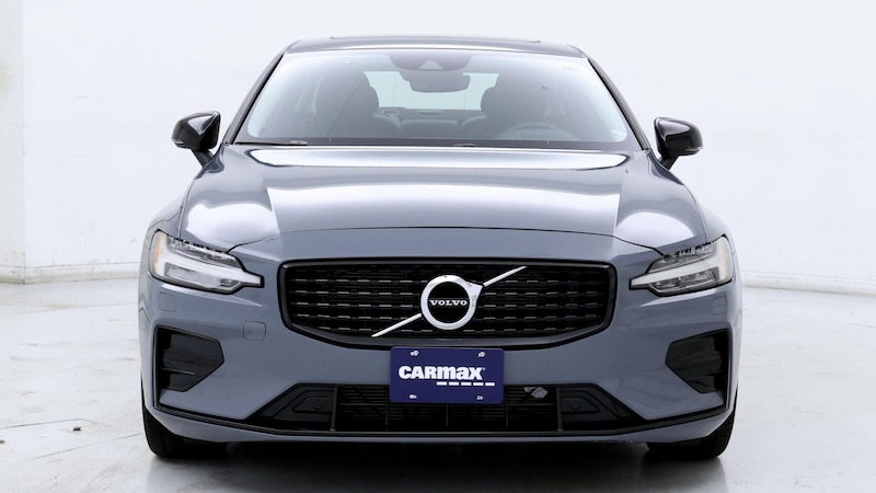 2022 Volvo S60 B5 Momentum 5