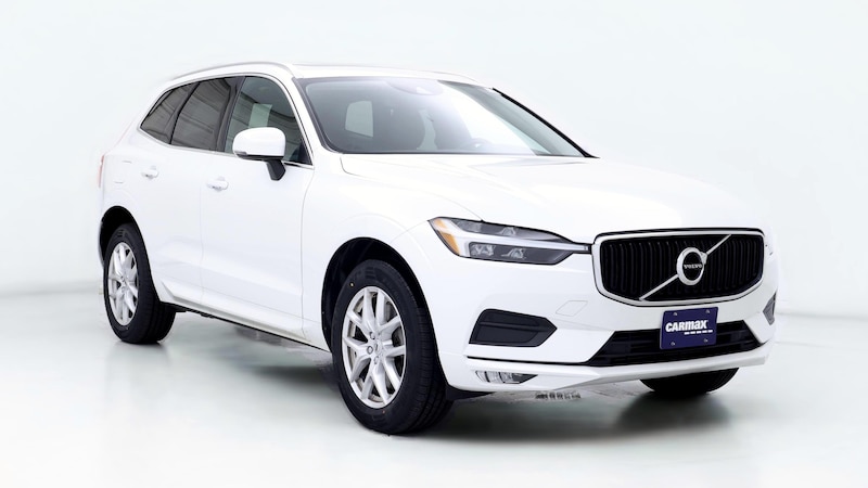 2021 Volvo XC60 T6 Momentum Hero Image