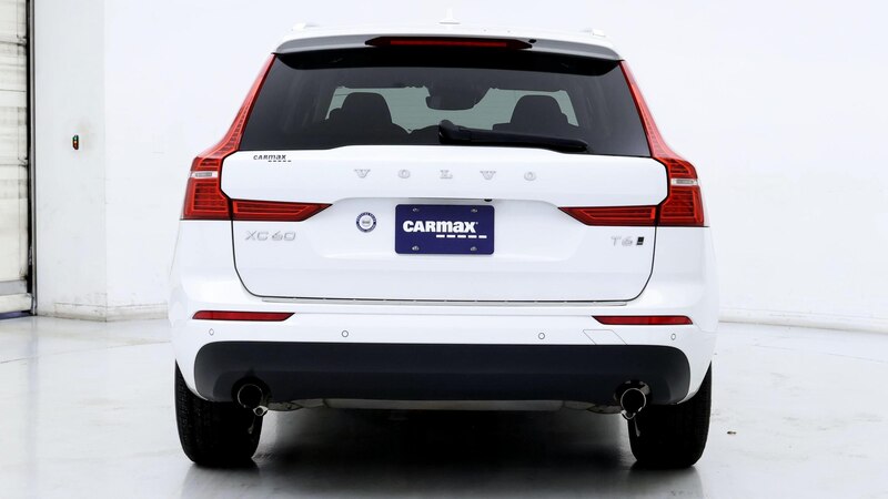 2021 Volvo XC60 T6 Momentum 6