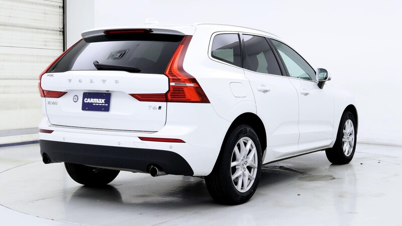 2021 Volvo XC60 T6 Momentum 8