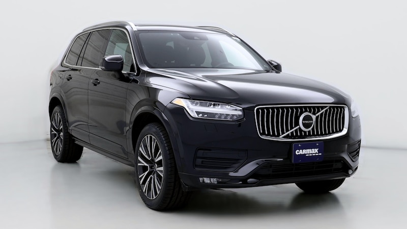 2022 Volvo XC90 T6 Momentum Hero Image