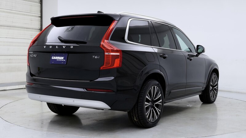 2022 Volvo XC90 T6 Momentum 8