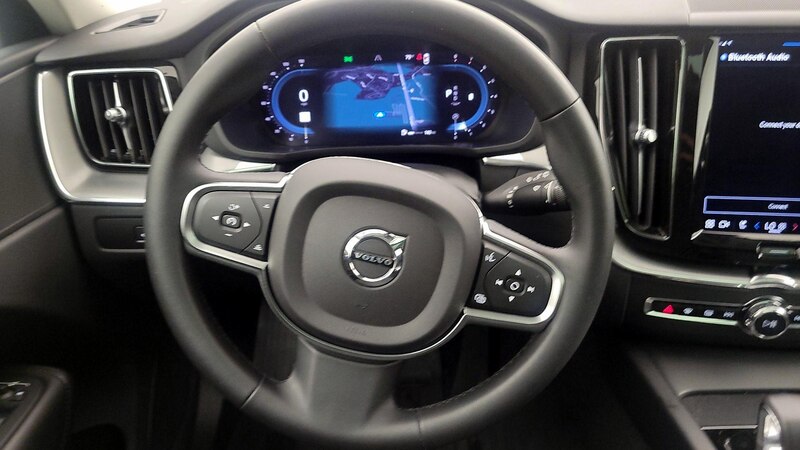 2023 Volvo XC60 B5 Core 10