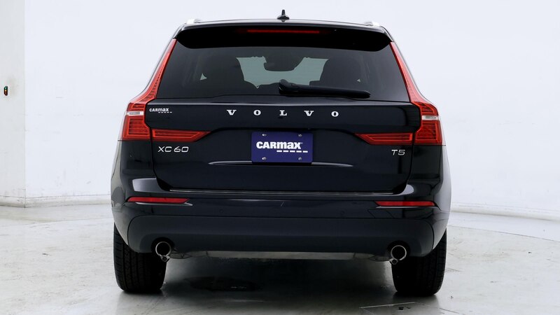 2021 Volvo XC60 T5 Momentum 6