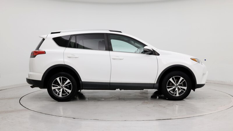 2016 Toyota RAV4 XLE 7