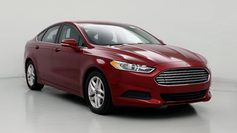 2016 Ford Fusion SE Hero Image