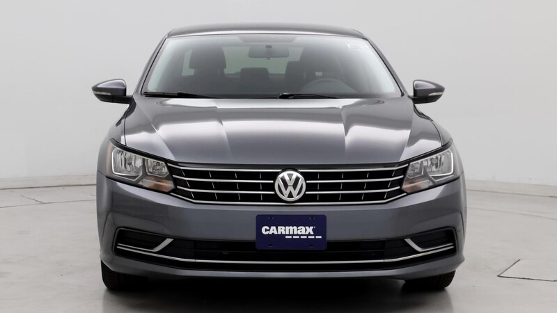 2017 Volkswagen Passat S 5