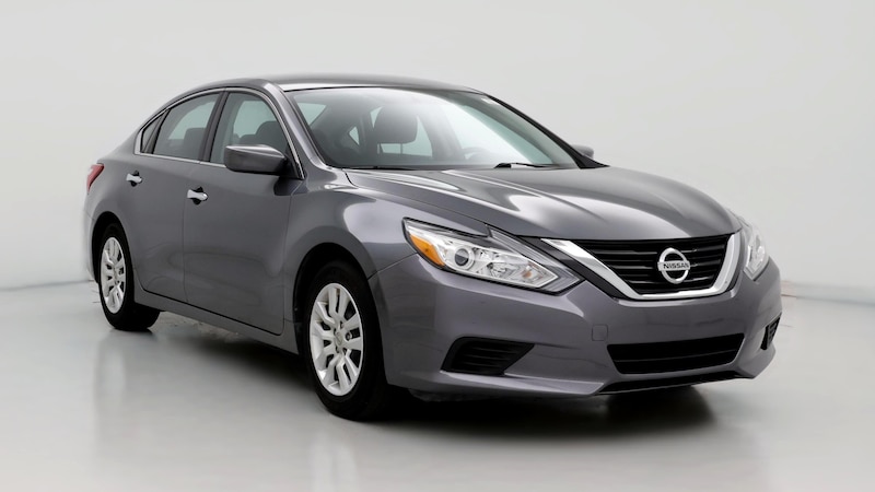 2016 Nissan Altima S Hero Image