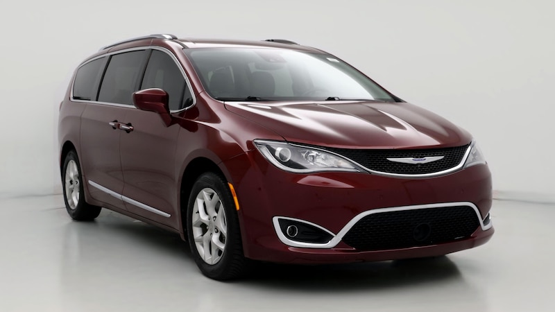 2019 Chrysler Pacifica Touring L Hero Image