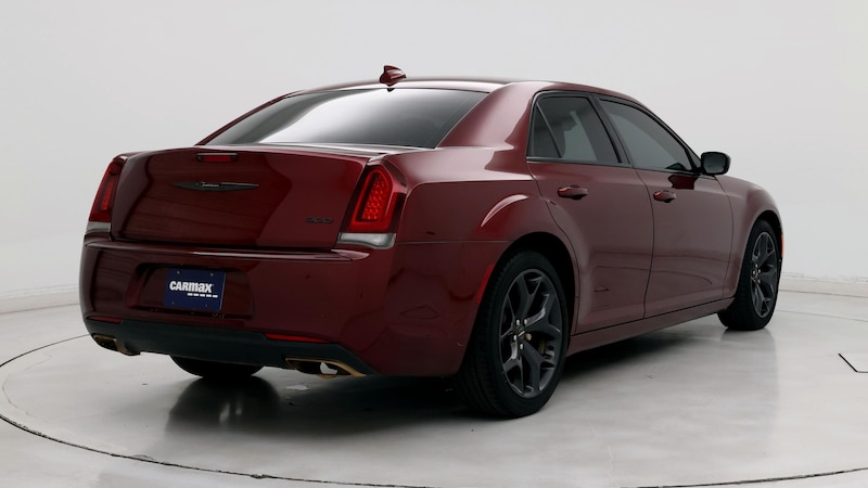 2020 Chrysler 300 Touring 8