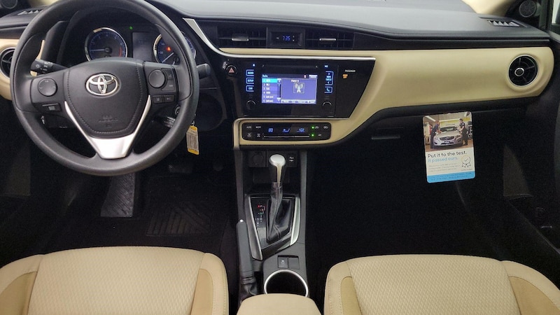 2017 Toyota Corolla LE 9
