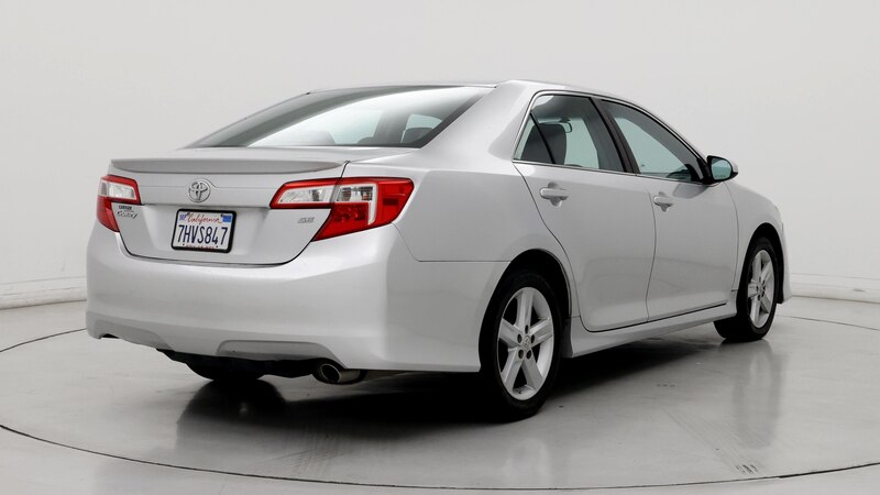 2013 Toyota Camry SE 8