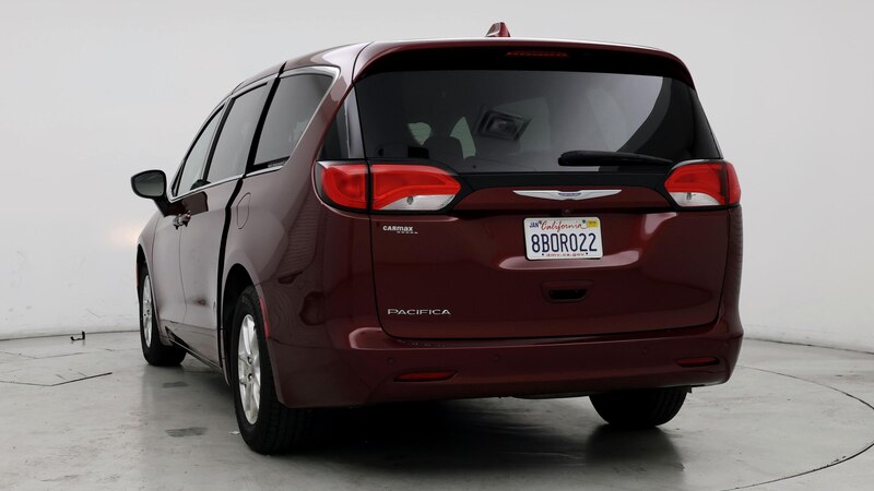 2018 Chrysler Pacifica LX 6