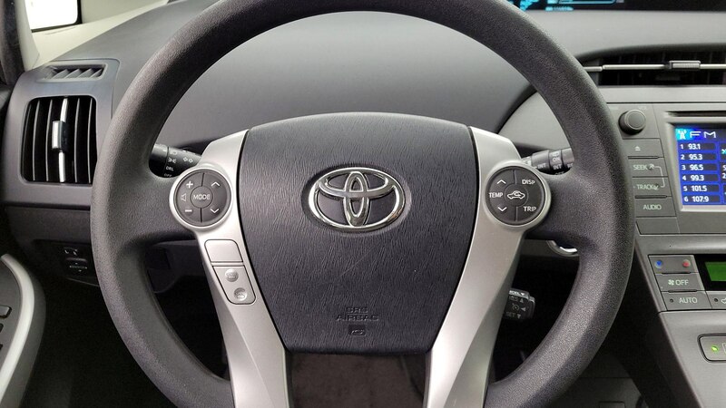 2015 Toyota Prius Two 10