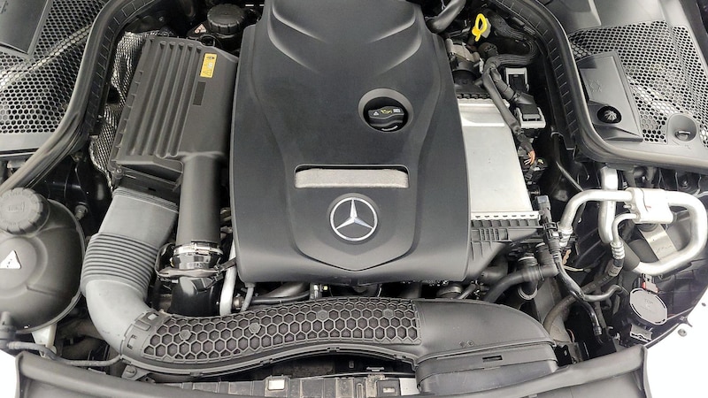 2016 Mercedes-Benz C-Class C 300 22