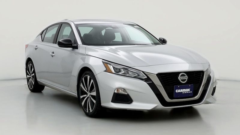 2020 Nissan Altima SR Hero Image