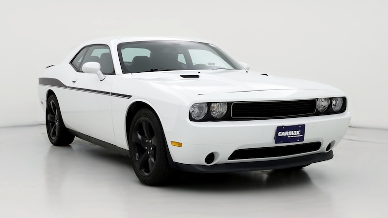 2014 Dodge Challenger SXT Hero Image