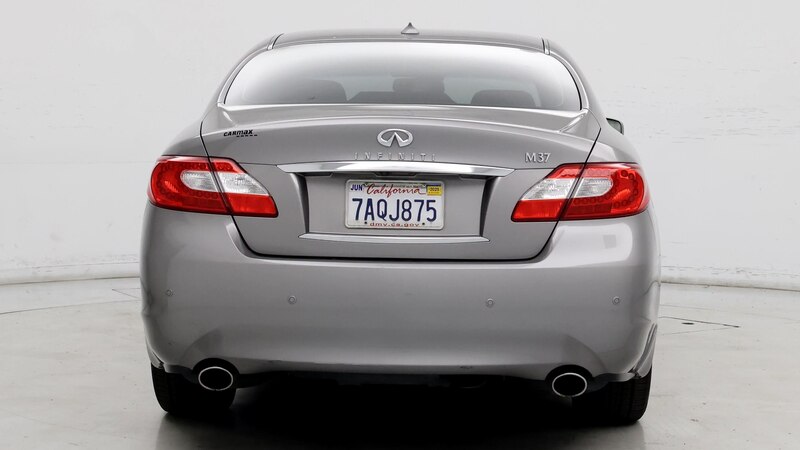 2013 INFINITI M37  6