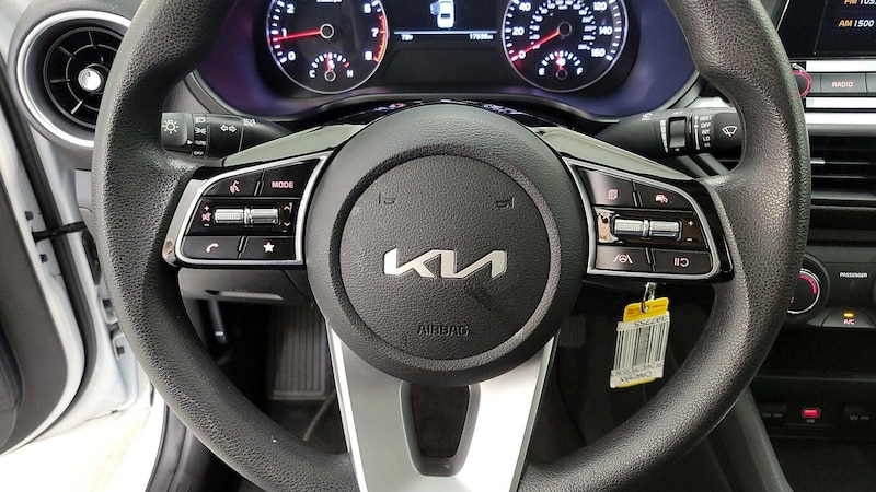 2023 Kia Forte LXS 10