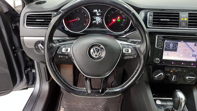 2016 Volkswagen Jetta Sport 10