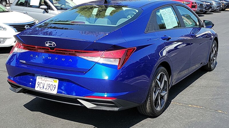 2023 Hyundai Elantra SEL 5