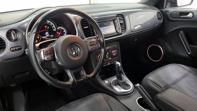 2014 Volkswagen Beetle  9