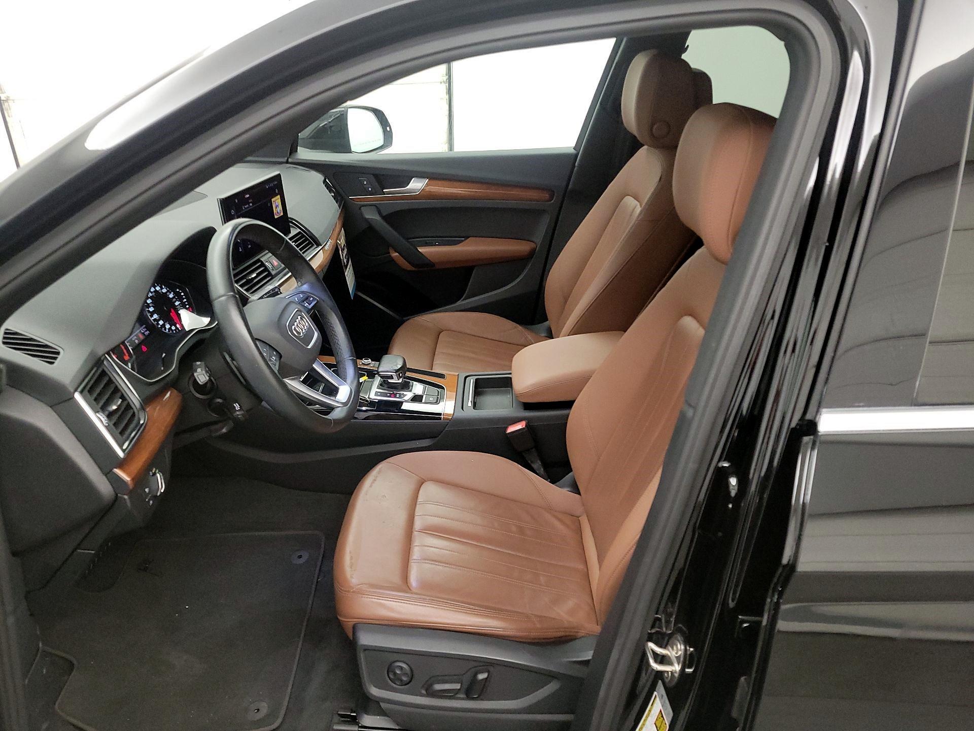Thumbnail: 2021 Audi Q5 - 11