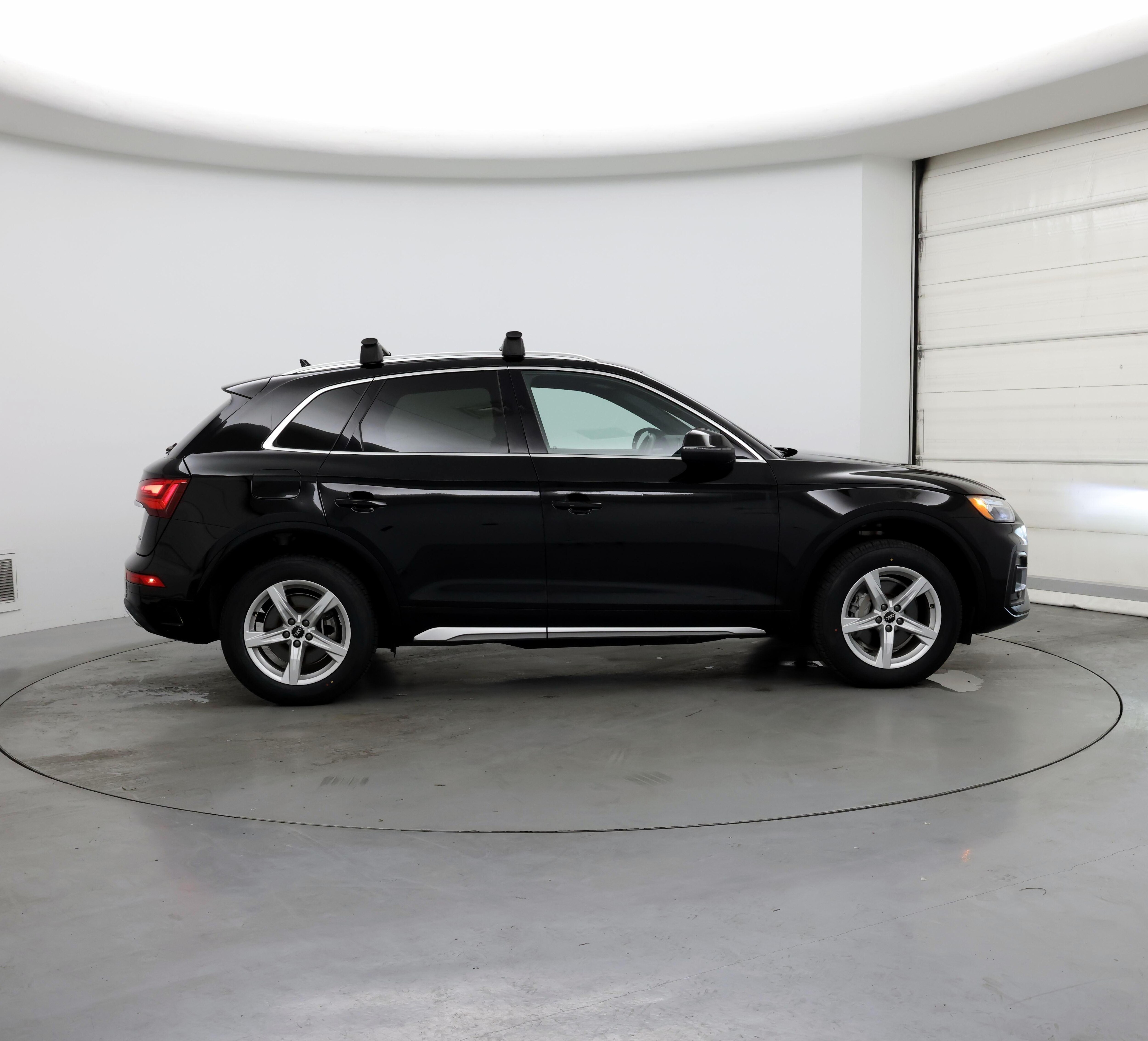 Thumbnail: 2021 Audi Q5 - 7