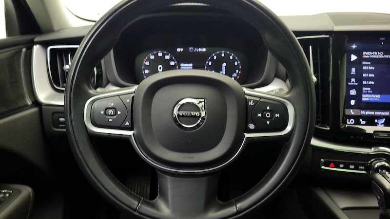 2020 Volvo XC60 T6 Momentum 10