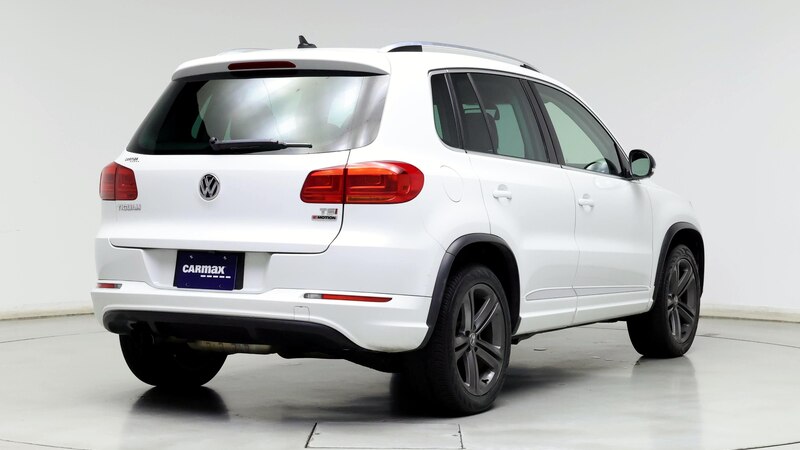 2017 Volkswagen Tiguan Sport 8