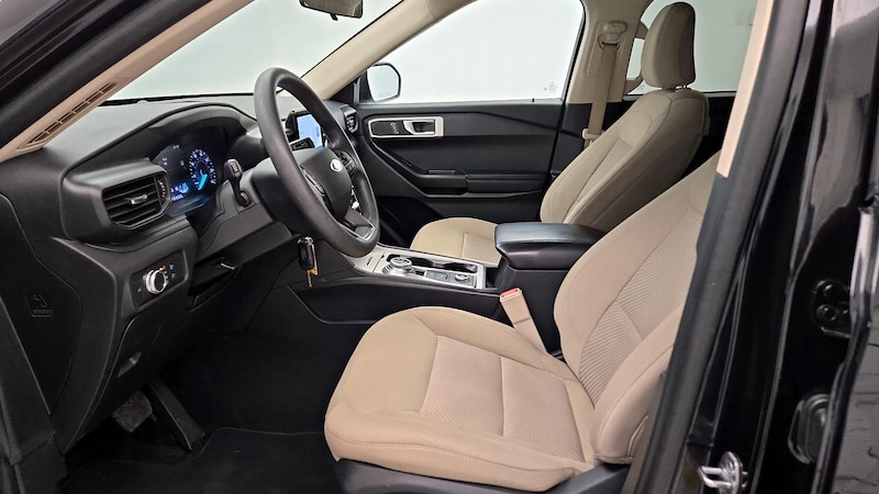 2021 Ford Explorer  11